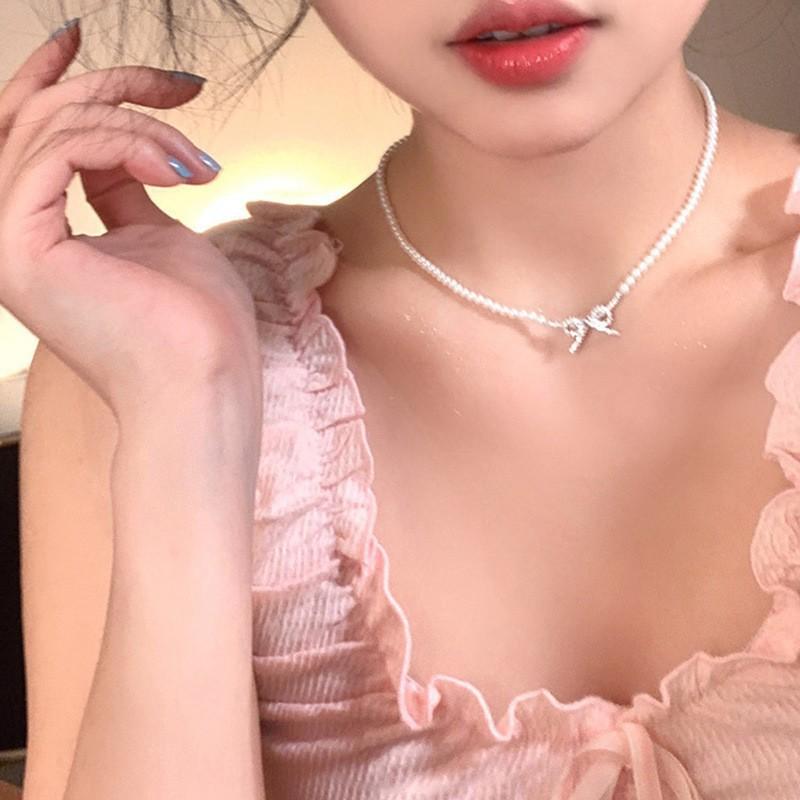 Pearl Necklace Women's Niche Light Luxury Design High-end Fashion Temperament Collarbone Chain Neck Chain Sweater Chain Bead Chain