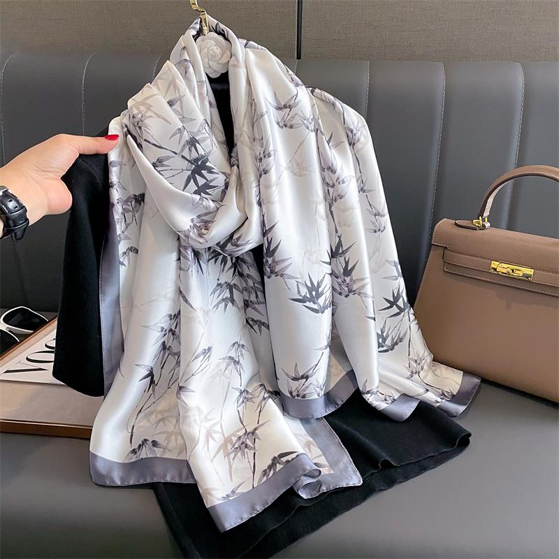 Modny nadruk Duży szal szalik dla kobiet Luksusowy projekt Pashmina Wrap Hidżab Foulard Kobiece plażowe szale Bandana Opaska na głowę Echarpe
