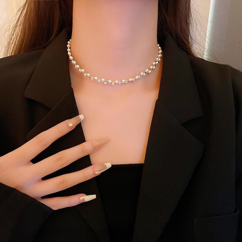 Elegant Pearl and Crystal Necklace - Delicate Woven Design