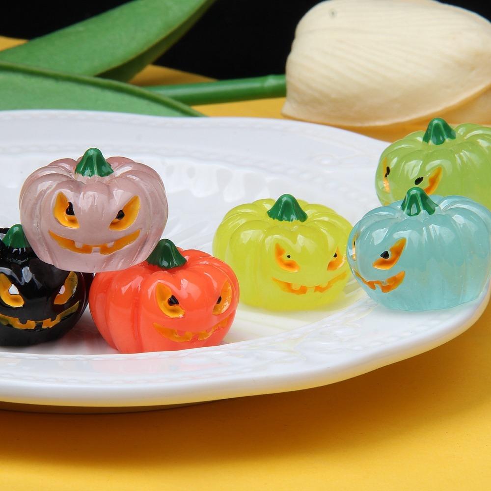 8pcs Halloween Luminous Pumpkin Figures Mini Pumpkin Ornaments  for Patio Yard Garden