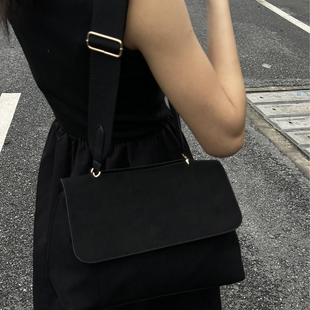 Casual Women's Bag Fashion Versatile Matte Texture Large Capacity Casual College Style Single Shoulder Crossbody Bag