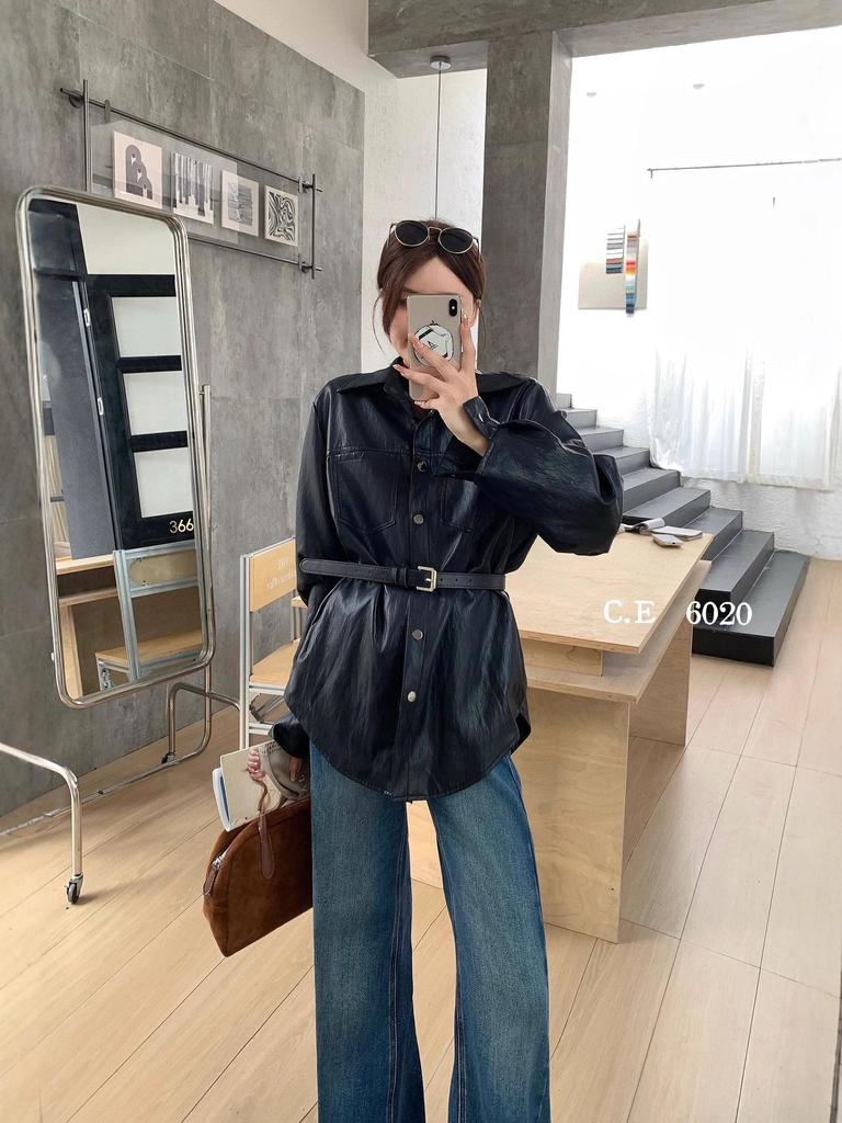 Vintage-Inspired Women's Leather Jacket - Loose Fit, Long Sleeve, Trendy American Influencer Style, High-End Korean Fashion.