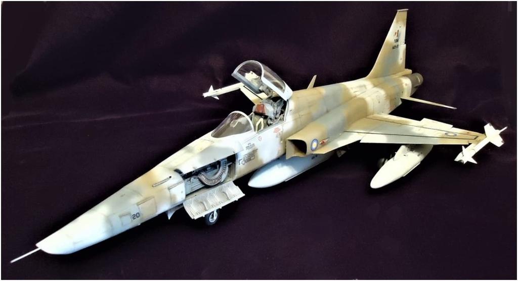 Kitty Hawk Models Tiger Eye Reconnaissance Aircraft Plastic Model Kit KITKH32023 1/32 RF-5E