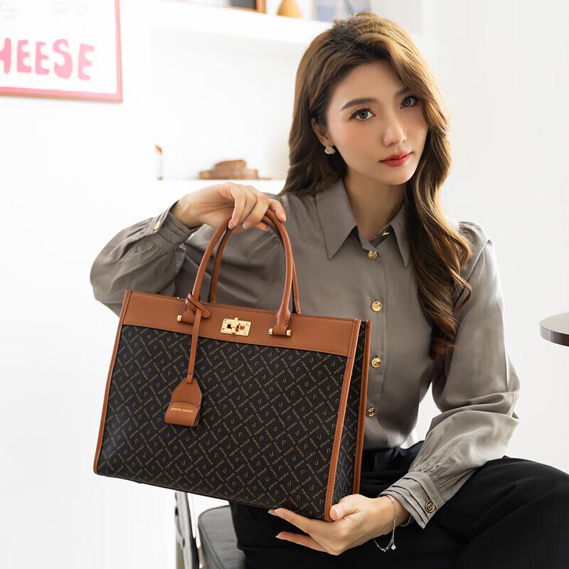 Pierre Cardin Women s Versatile Large Capacity Tote Handbag 14790₽