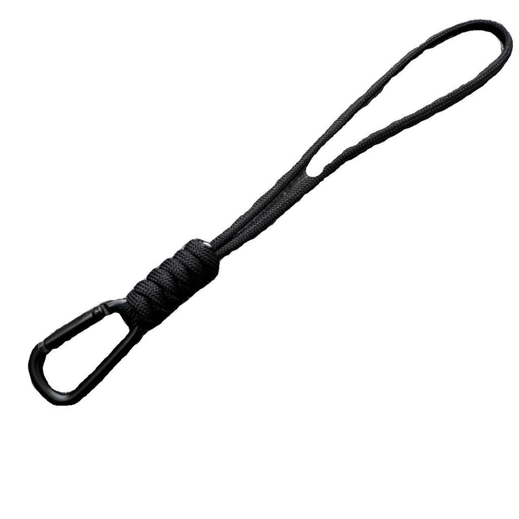 Ručně tkaný klíčenka z paracordu s kovovou karabinou