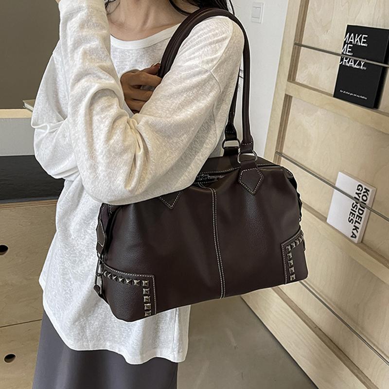 Fashion Rivet Large Capacity Women's Bag New Short Distance Travel Handbag Texture Leather Single Shoulder Crossbody Bags
