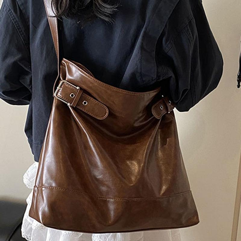 Summer Retro Large-capacity Simple and High-appearance Women's Bag Commuting Underarm Single-shoulder Bag