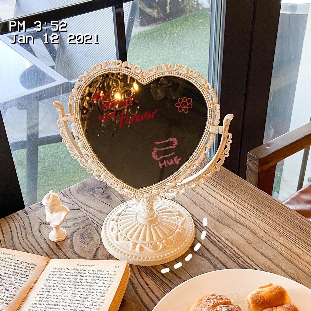 European Retro Heart-Shaped Double-Sided Vanity Mirror for Desk or Bedroom