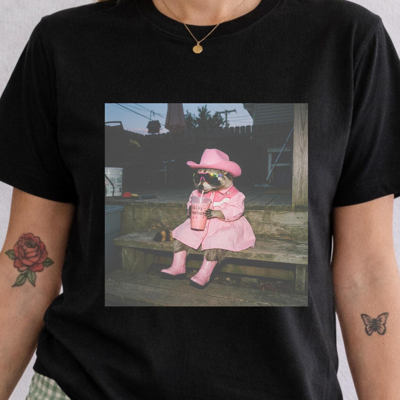 Funny Pink Cowgirl Raccoon Graphic Tee, Western Humor Shirt XL