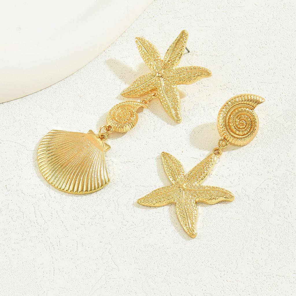 Earrings with geometric starfish and shell design, versatile and elegant earrings for women