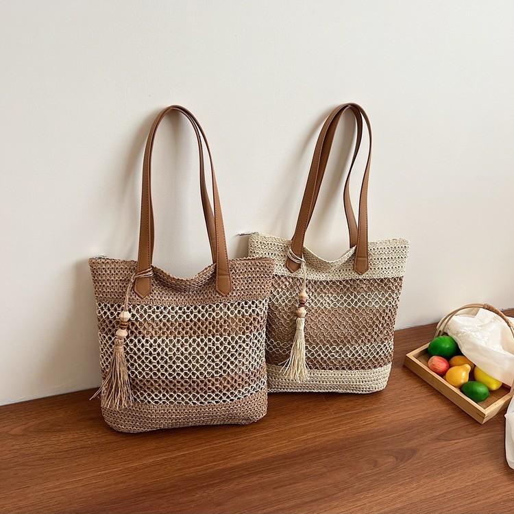 Summer new high-end seaside vacation beach bag women's simple leisure large-capacity weaving