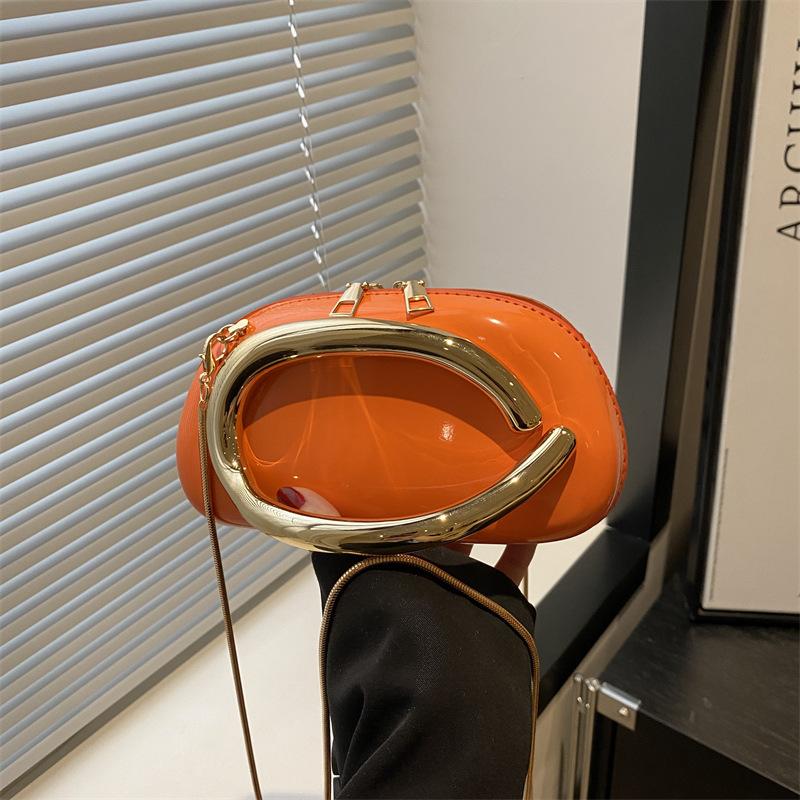 Light luxury design sense niche new trend clutch bag personalized dinner chain shoulder messenger bag women
