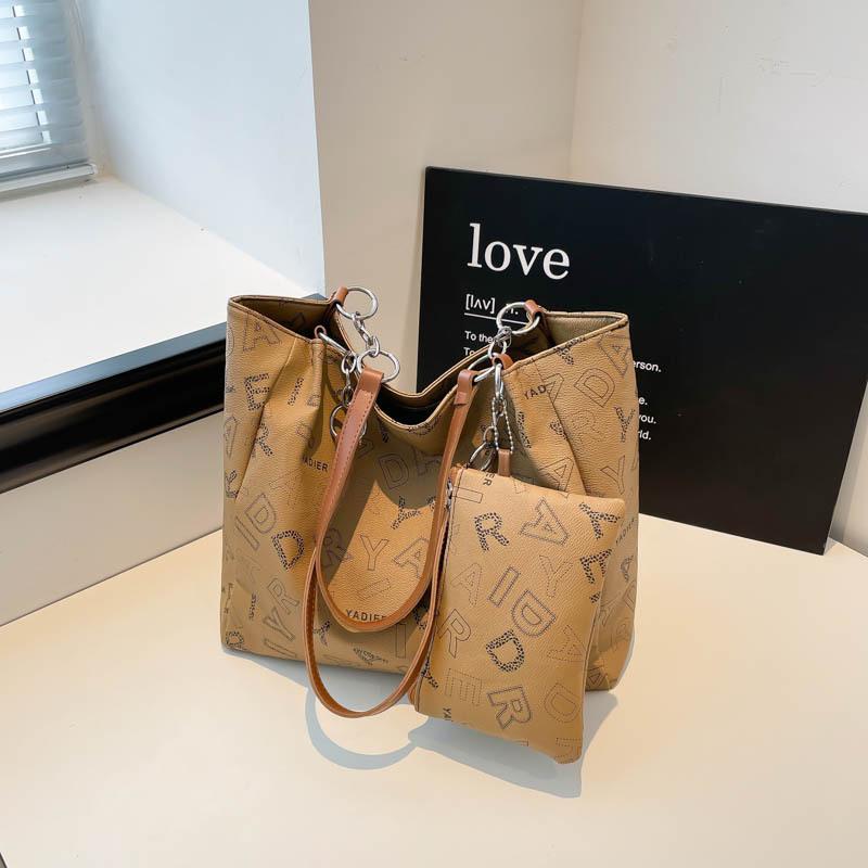 Fashion printed retro shoulder bag women's new early autumn large-capacity mother and child bag commuter casual tote bag