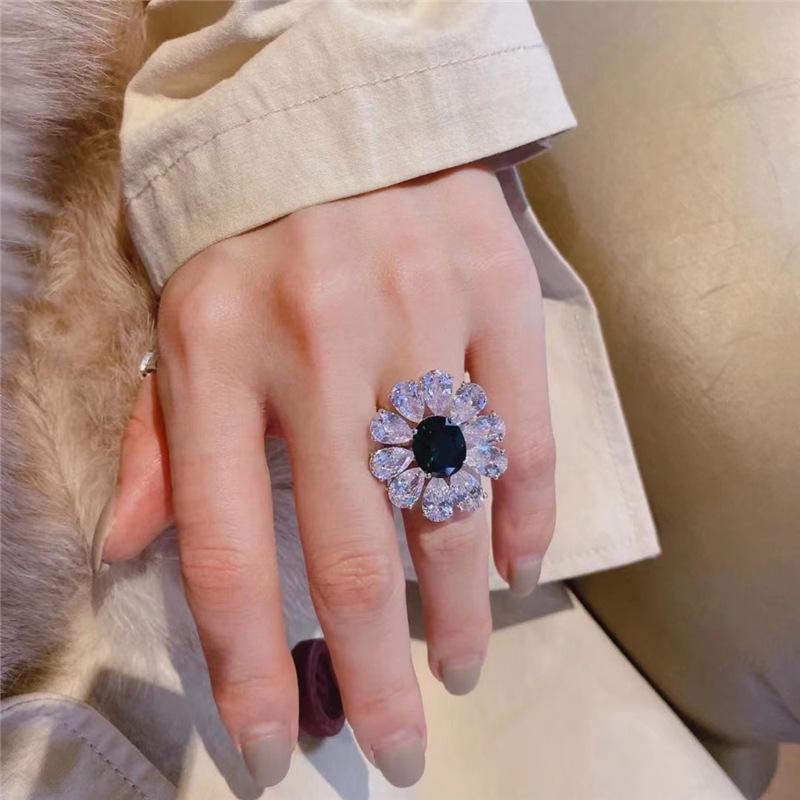 Luxurious Women's Sparkling Gemstone Ring: Adjustable, Zircon-Studded, Fashionable & Versatile for a Chic Look.
