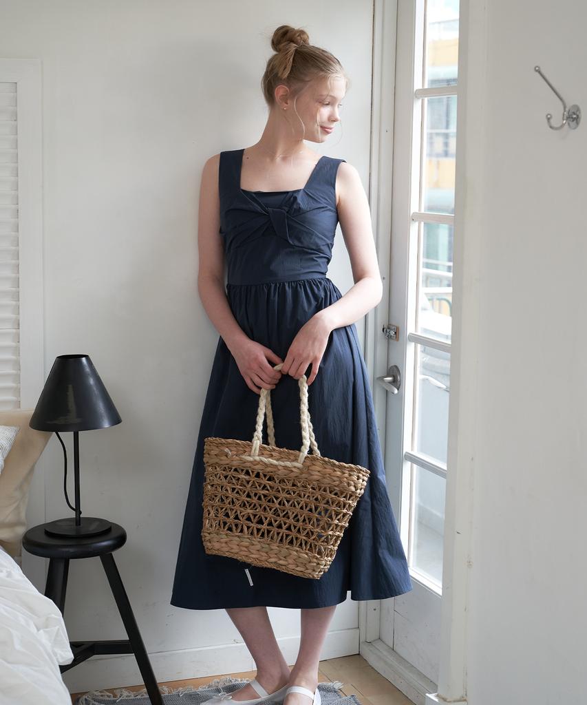 Peullobeu Twist Flare Dress_Na