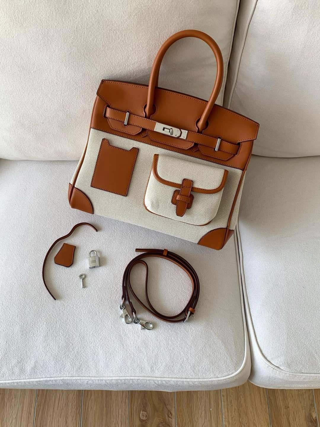 Классический бренд Текстура Воловья кожа Версия Сумка-тоут Большая вместимость Воловья кожа Деликатная сумочка Сумка на плечо 25x13x19cm кофейный