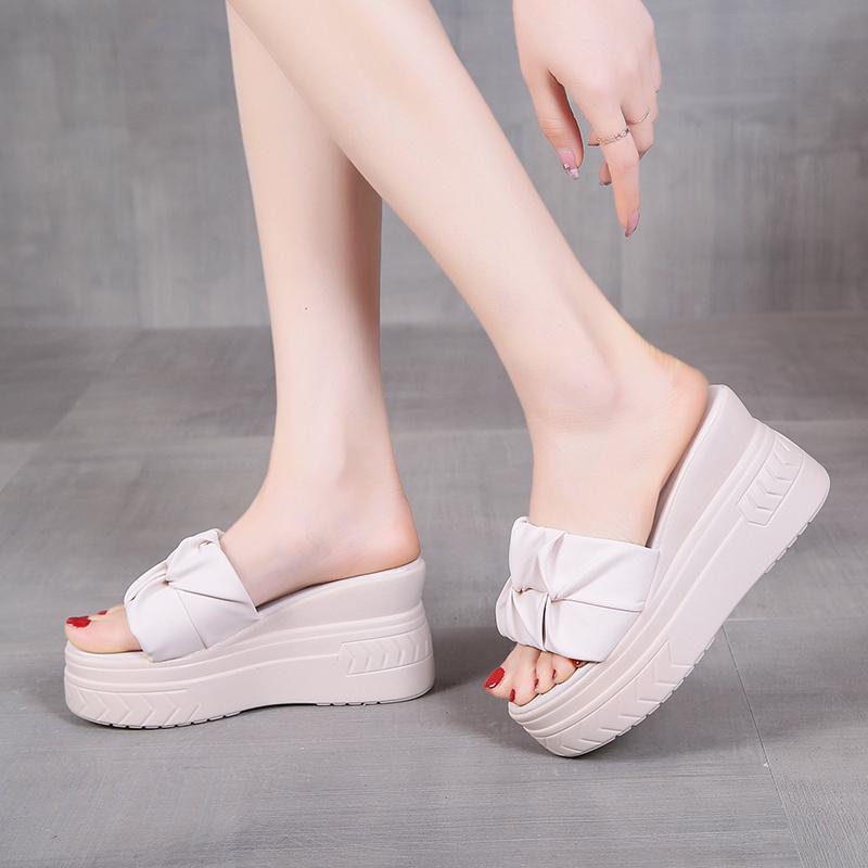 Slippers women's summer outer wear 2025 new sense one-word drag thick bottom heightening fashion fairy wind slope heel sandals