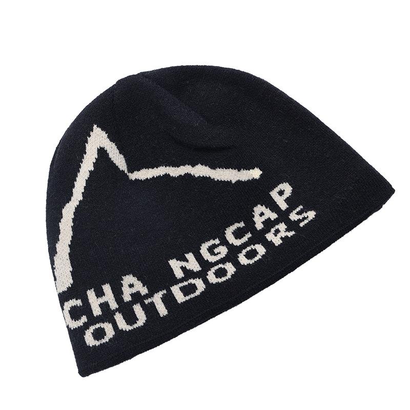Mountaineering cold hat women's season skiing climbing wool hat outdoor warm knitted ear protection small knitted hat