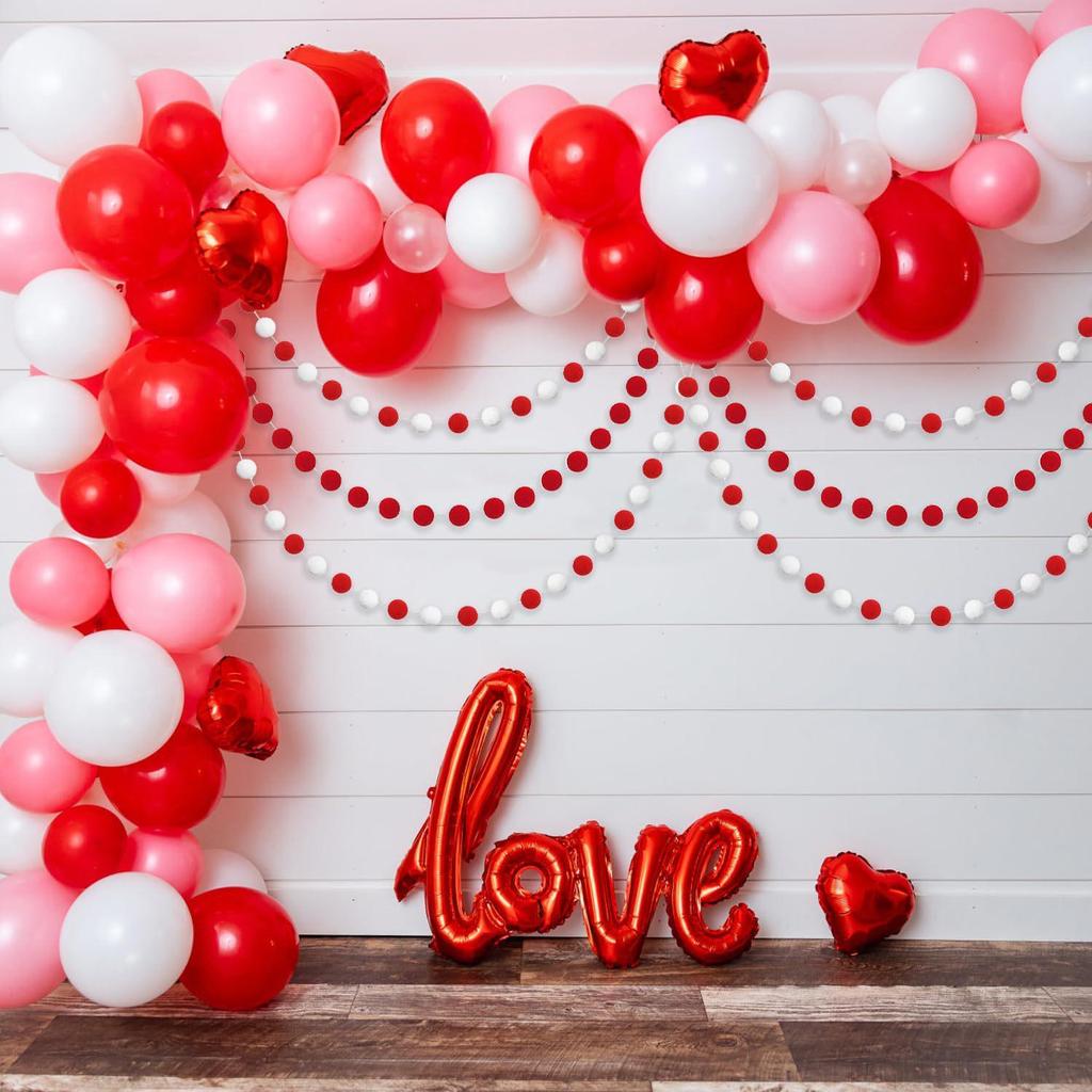 Röd & Vit Filtbollsgirlang - Söt Alla Hjärtans Dag Pompom-Dekoration