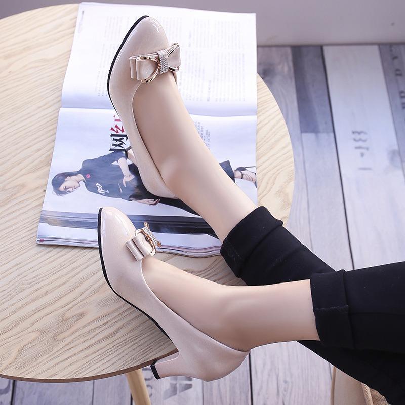 Women Shoes Mid Heels Shallow Butterfly Knot Leather Shoe 2025 Lady Elegant and Stylish Office Career Work Pumps Plus Size 41 42