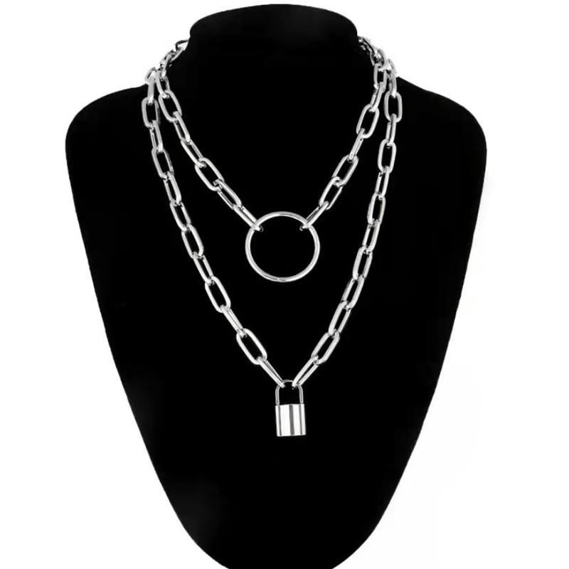 Personalized Retro Cold Wind Chain Women's Versatile Necklace, Multi-layer Metal Ring Lock Pendant Necklace