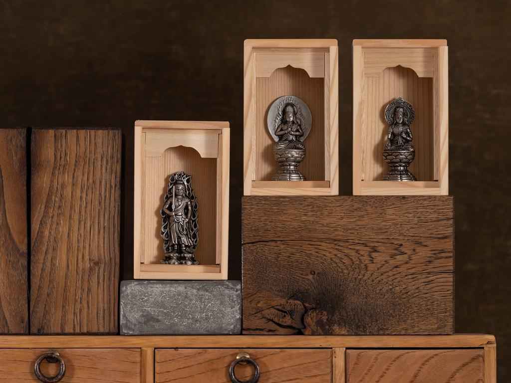 Acala Buddha statue, shrine, incense holder, and incense set (antique silver) - Sculptor: Keishu Watanabe (born in the Year of the Rooster) -