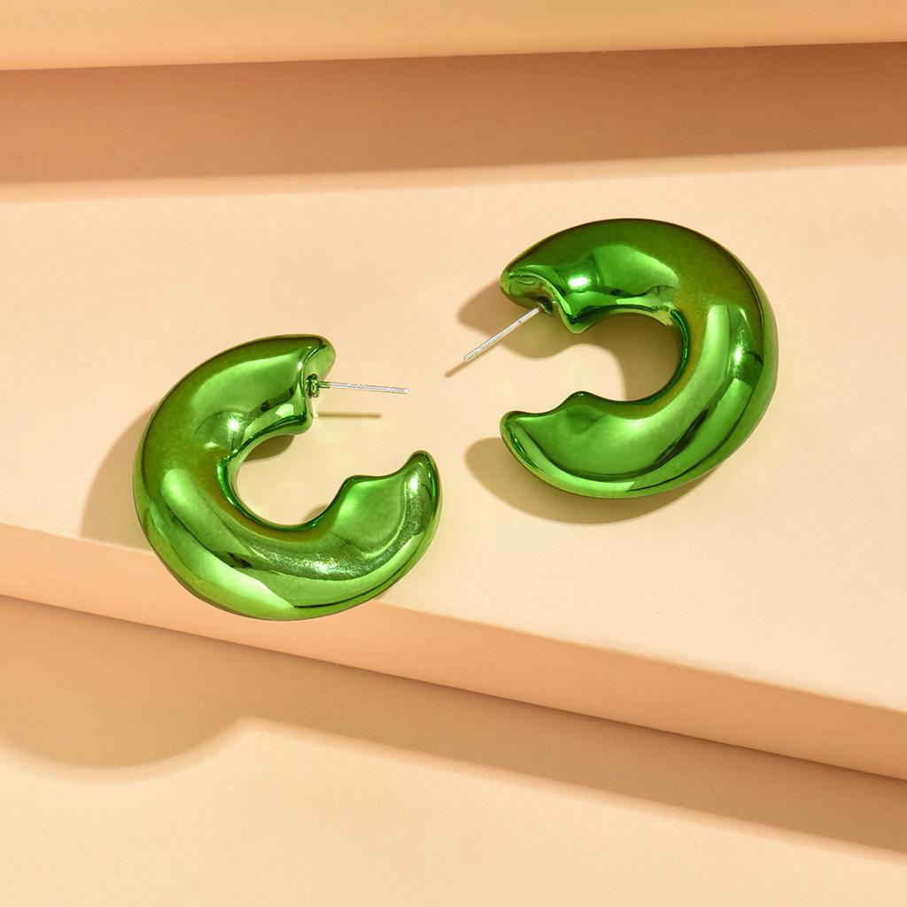 Minimalist Lightweight C-Shape Hoop Earrings Irregular Design Polka Dot Pattern Unique Stylish Elegant Jewelry for Women