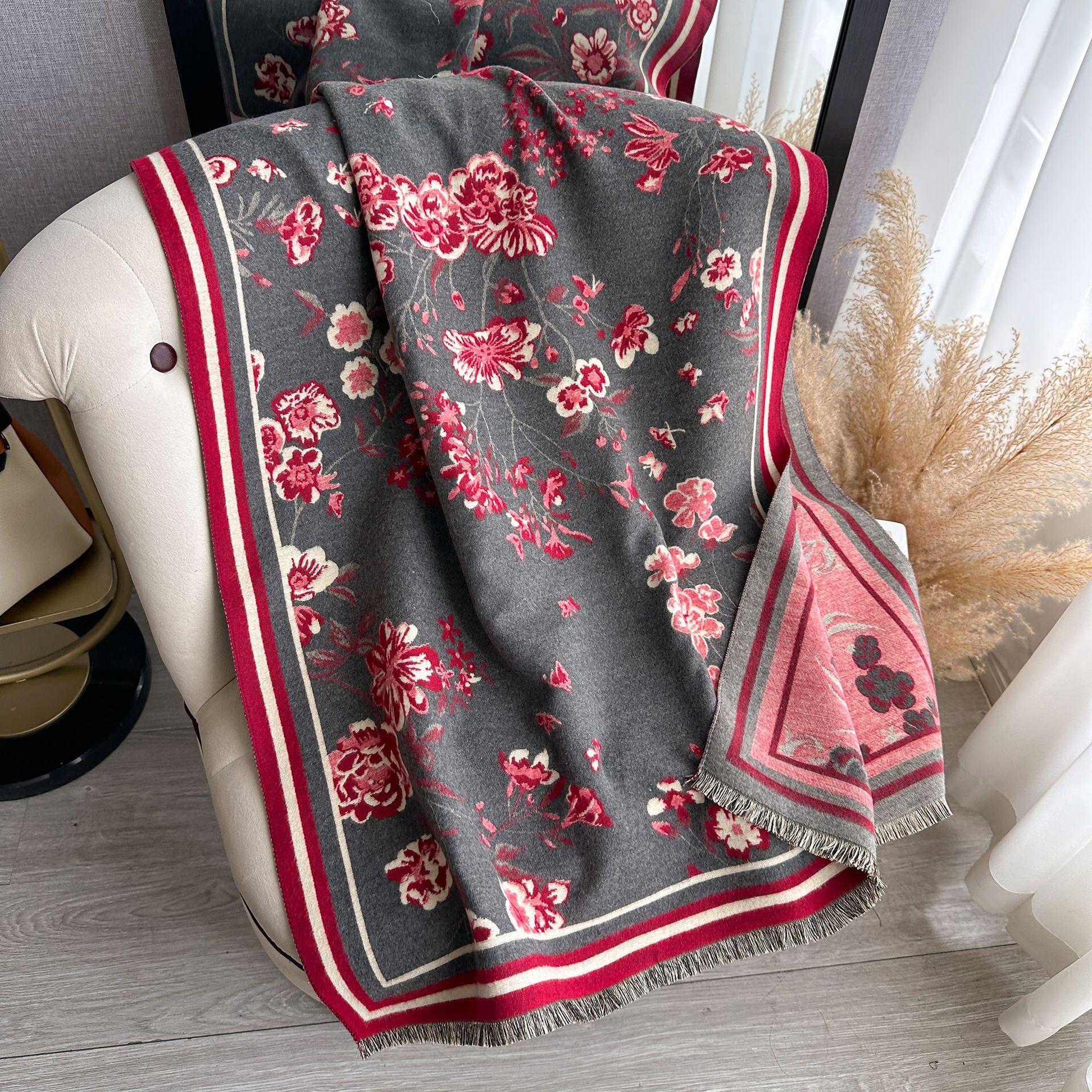 

Осенне-зимний шарф женский универсальный имитация кашемира утолщенный теплый платок двусторонний имитация кашемира двойного назначения цветок 185x65cm