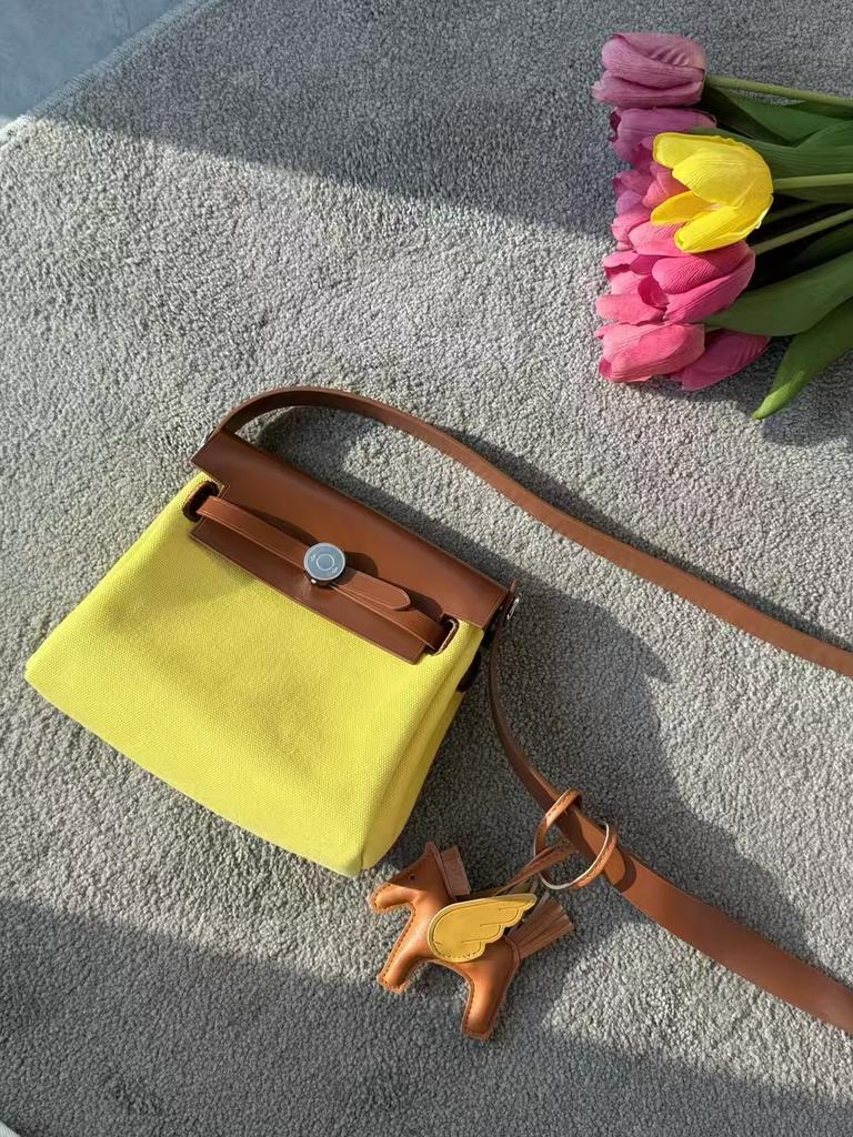 2025 first-layer cowhide canvas bag high-quality leather mini mobile phone bag shoulder messenger bag