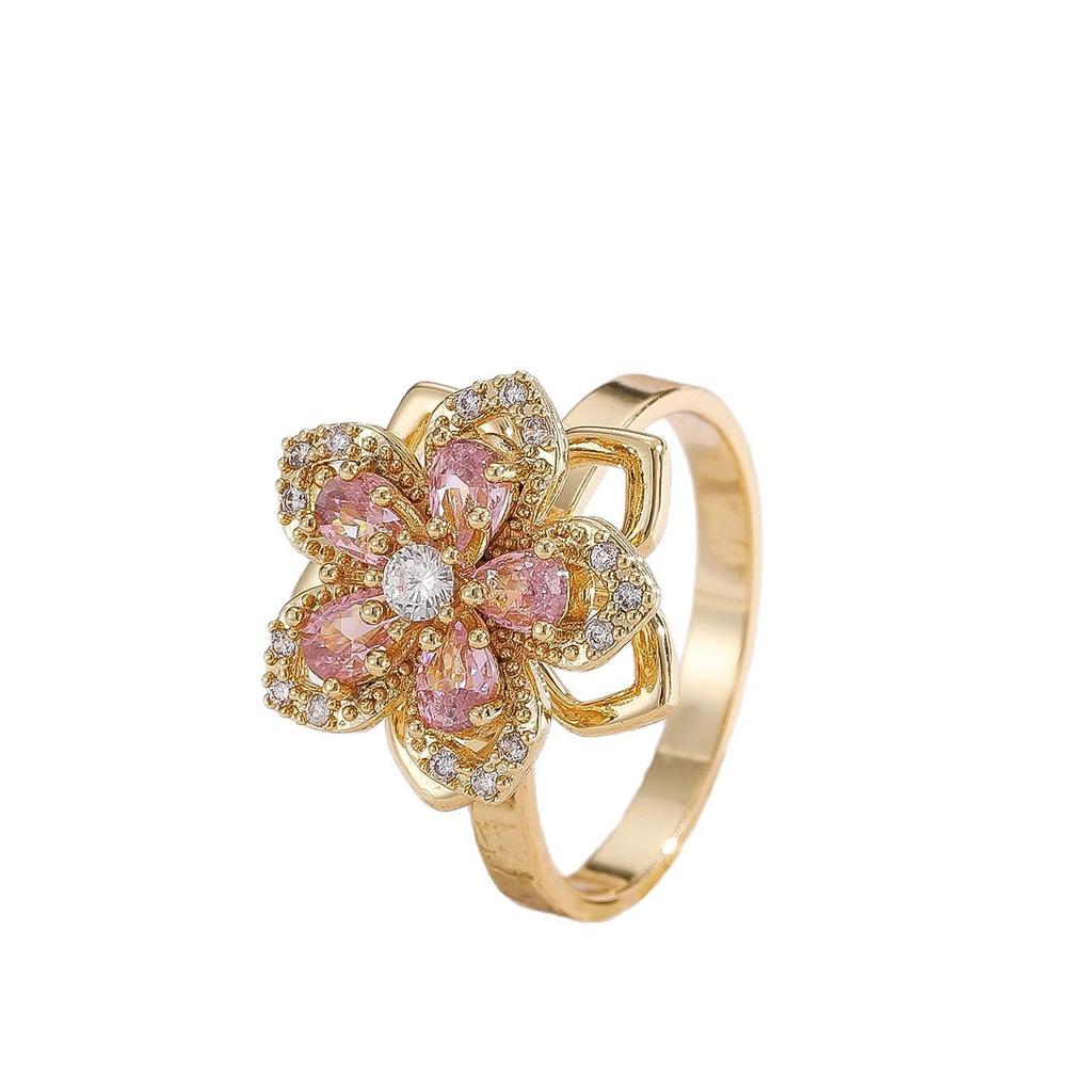 Women's Niche Rotatable Ring: Fashionable, Trendy, and Luxurious