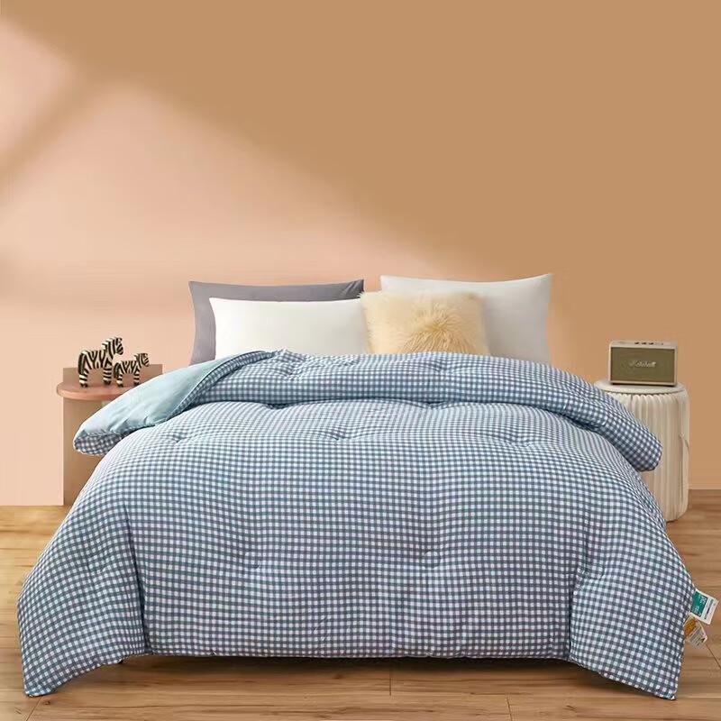 PLOVER All-Season 7-Hole Fiber Quilt