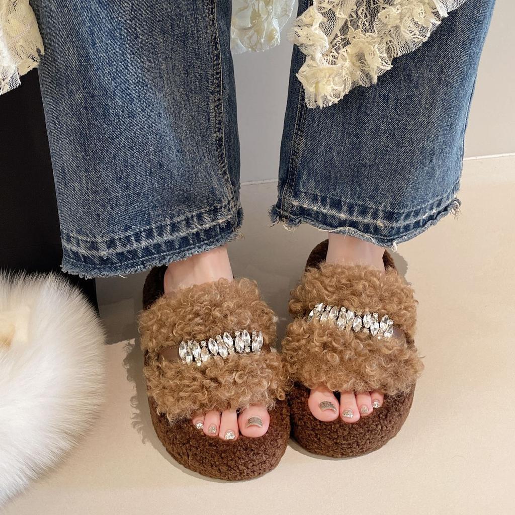 Fairy Wind Thick Bottom Hairy Drag Girl Wearing Ins Trendy Small Fragrant Wind 2025 New Autumn and Winter French Lazy Cotton Slippers