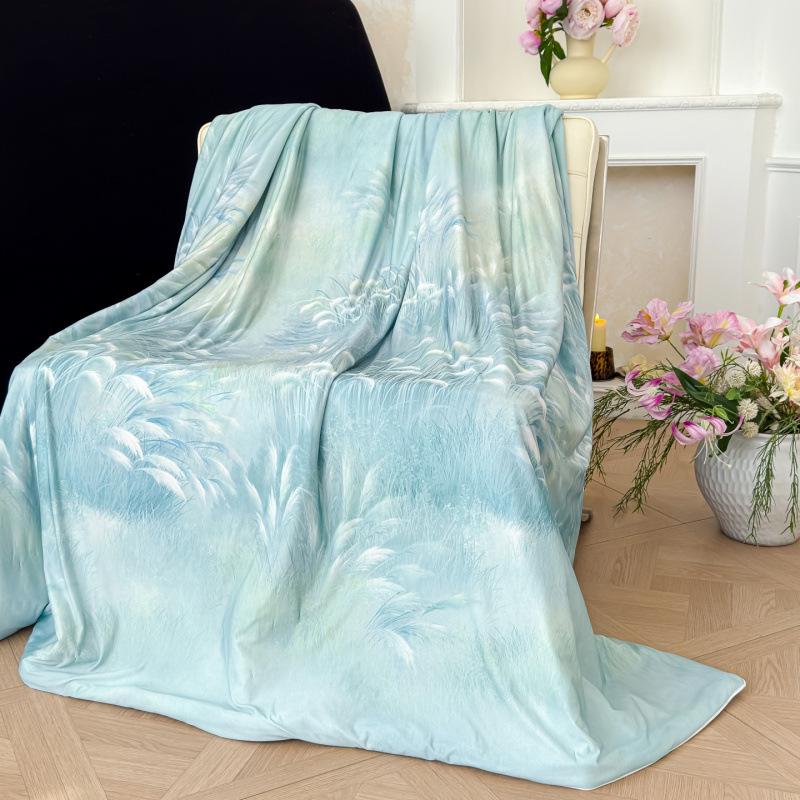 Summer Silk Quilt: Digital Print Floral Air Conditioning Comforter