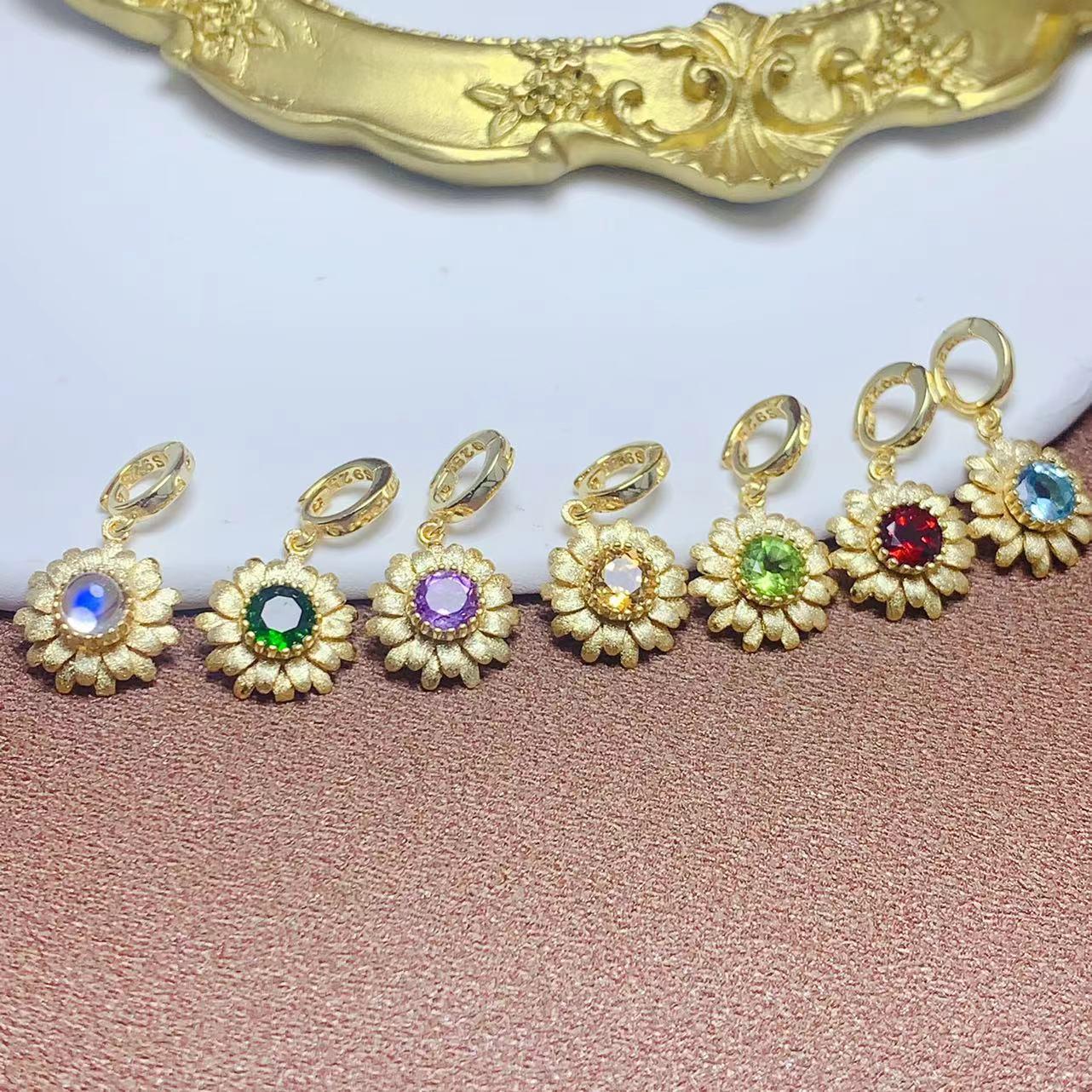 

925 Silver Daisy Pendant with Peridot, Blue Topaz, and Citrine Gemstones Amethyst