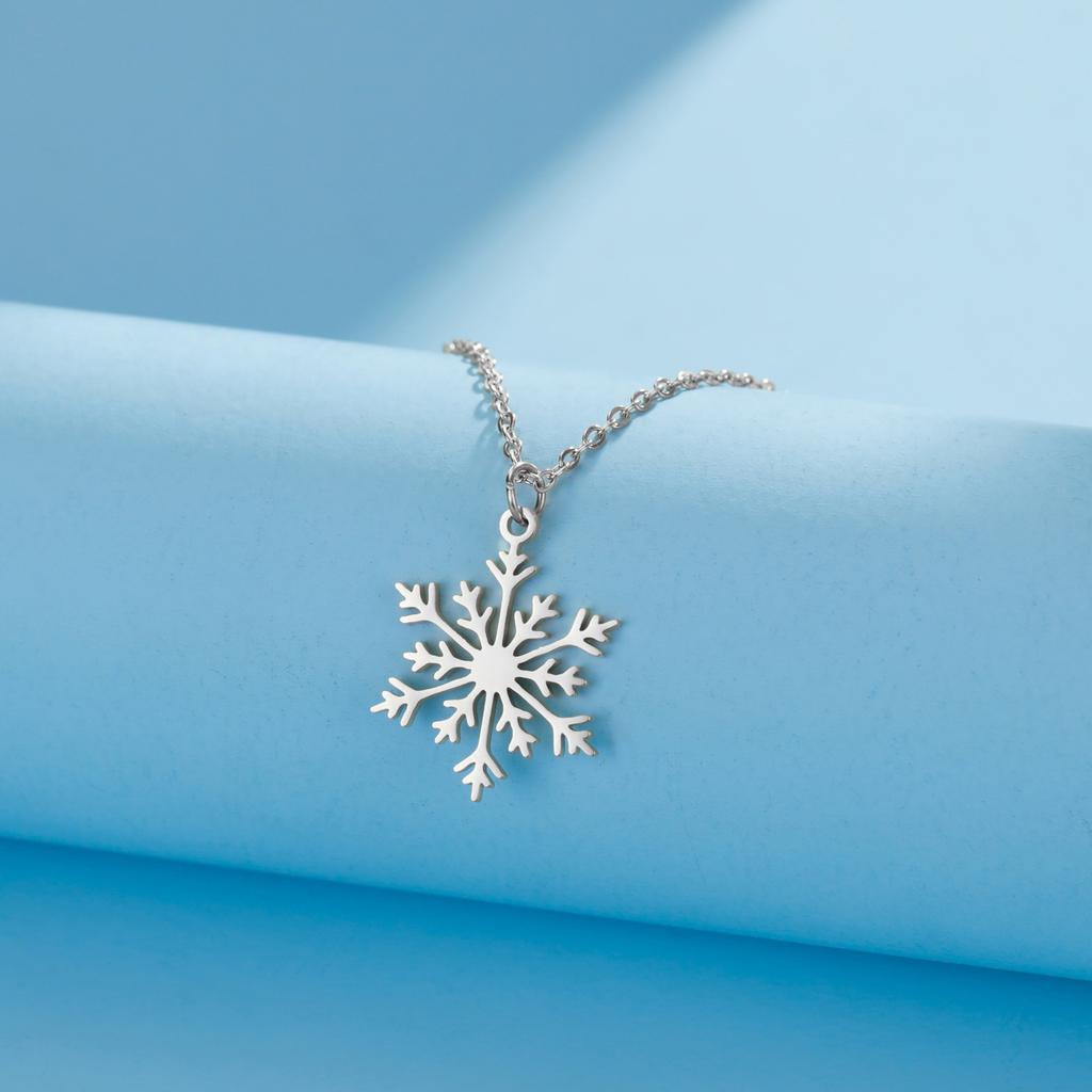 Lemegeton Christmas Snowflake Pendant Women's Necklace Fashion Stainless Steel Neckband Fashion Simple Jewelry Party Gift