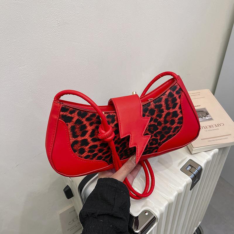 

Casual Splicing Design Texture Fashion Leopard Trend Shoulder Armpit Small Square Bag for Women красный
