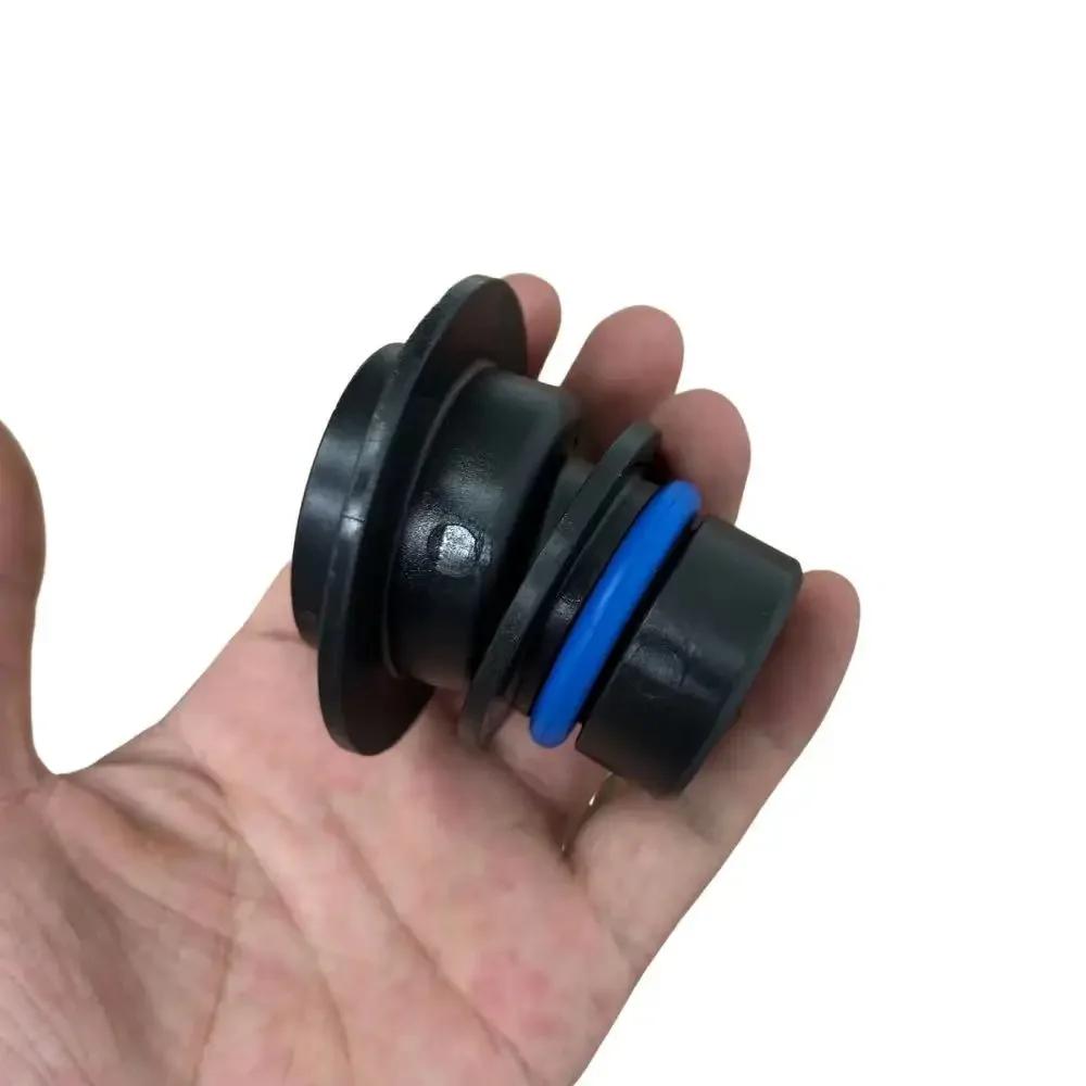 For Chevrolet Captiva Opel Antara Automobile Vehicle Oil Cap Fuel Tank Oil Cover Engine Oil Filler Cap Oil Filler Base Base