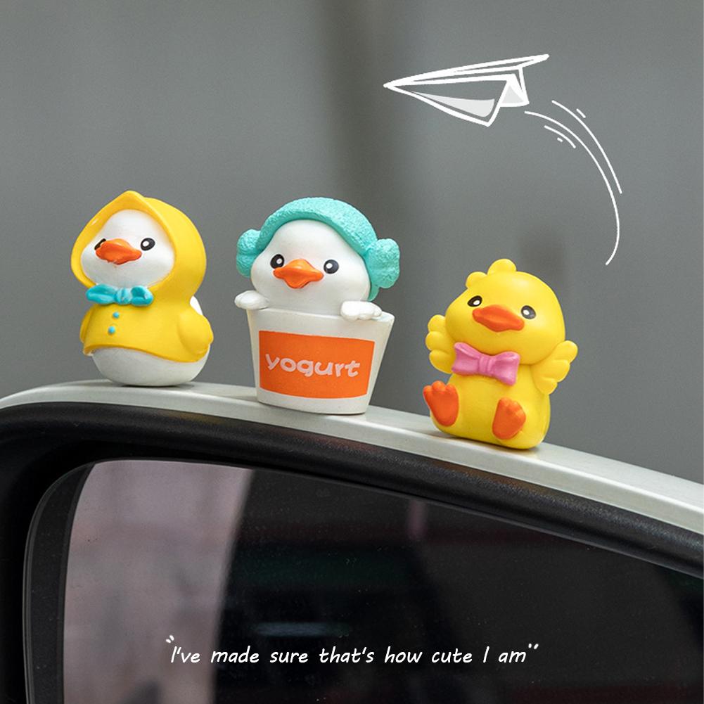 6Pcs Car Ornaments Interior Dashboard Set Cute Yellow Duck Miniature Figurine Cartoon Penguin Umbrella Animal Auto Decoration