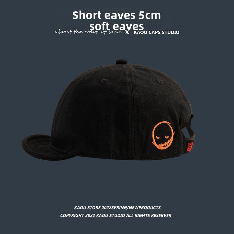 Short Brim Side Smile Baseball Cap With Adjustable Cotton Material For Casual Summer Wear