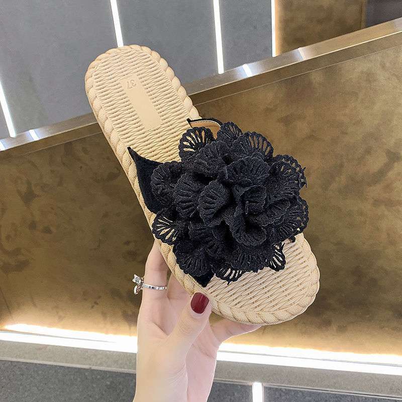 

Flat-bottomed cool slippers women s outer wear 2025 new spring and summer Korean version of versatile fashion flower girl one-word slippers 35 чёрный