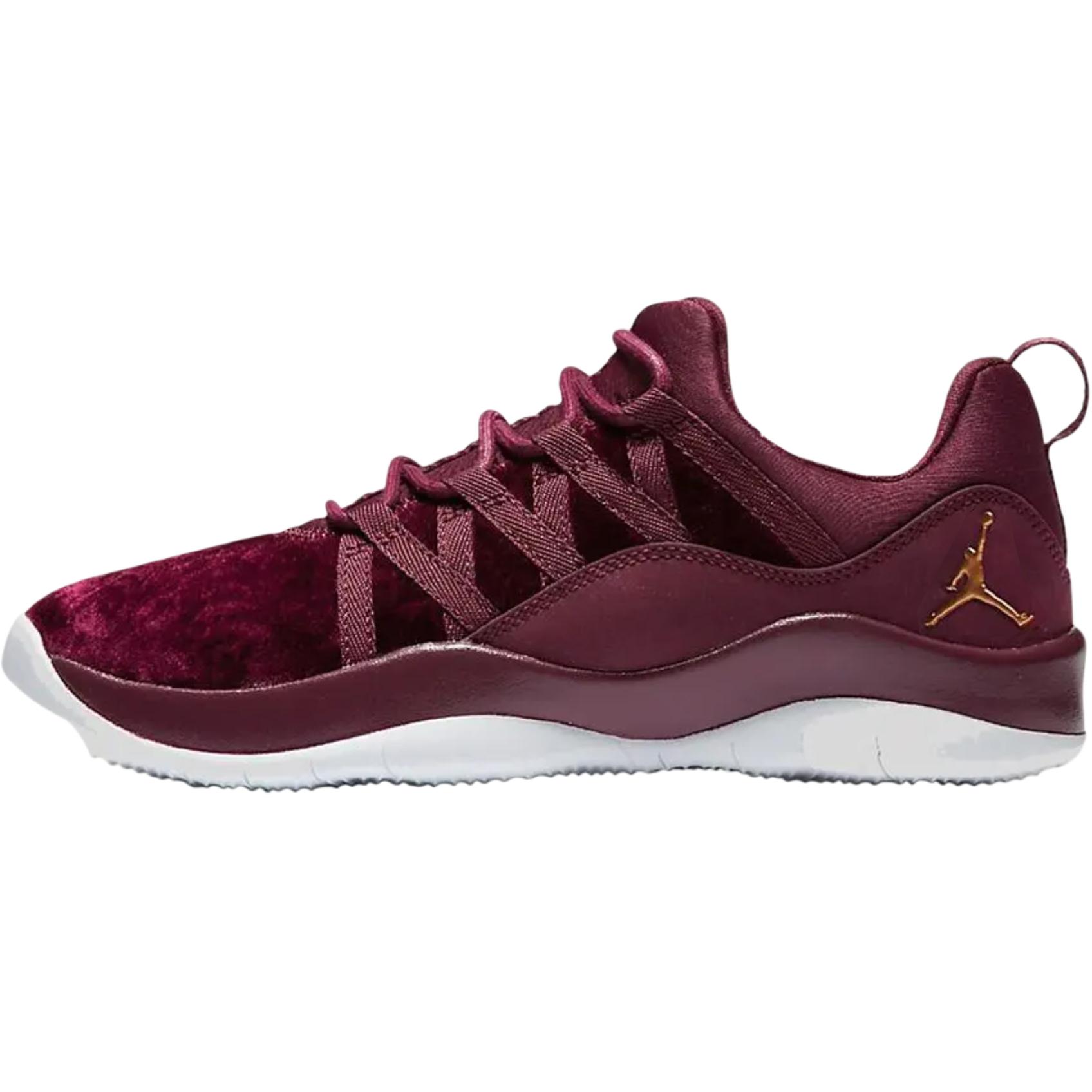 

Jordan Deca Fly PREM Slip Resistant Abrasion Resistant Low top Children s Basketball Shoes Red Kids 845097-609 36.5