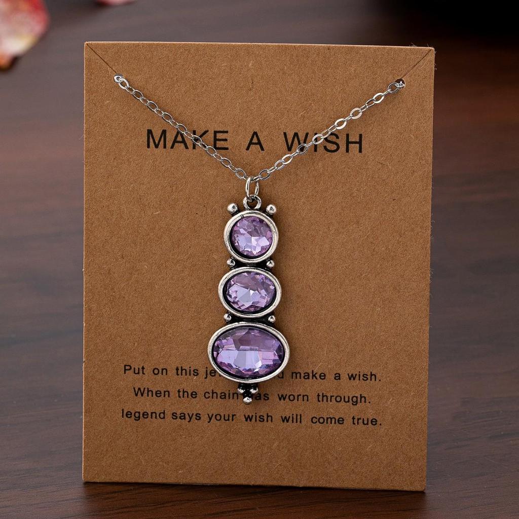 European-American Retro Oval Diamond Inlaid Necklace - Fashionable, Unique, Elegant Sweater Chain for Women