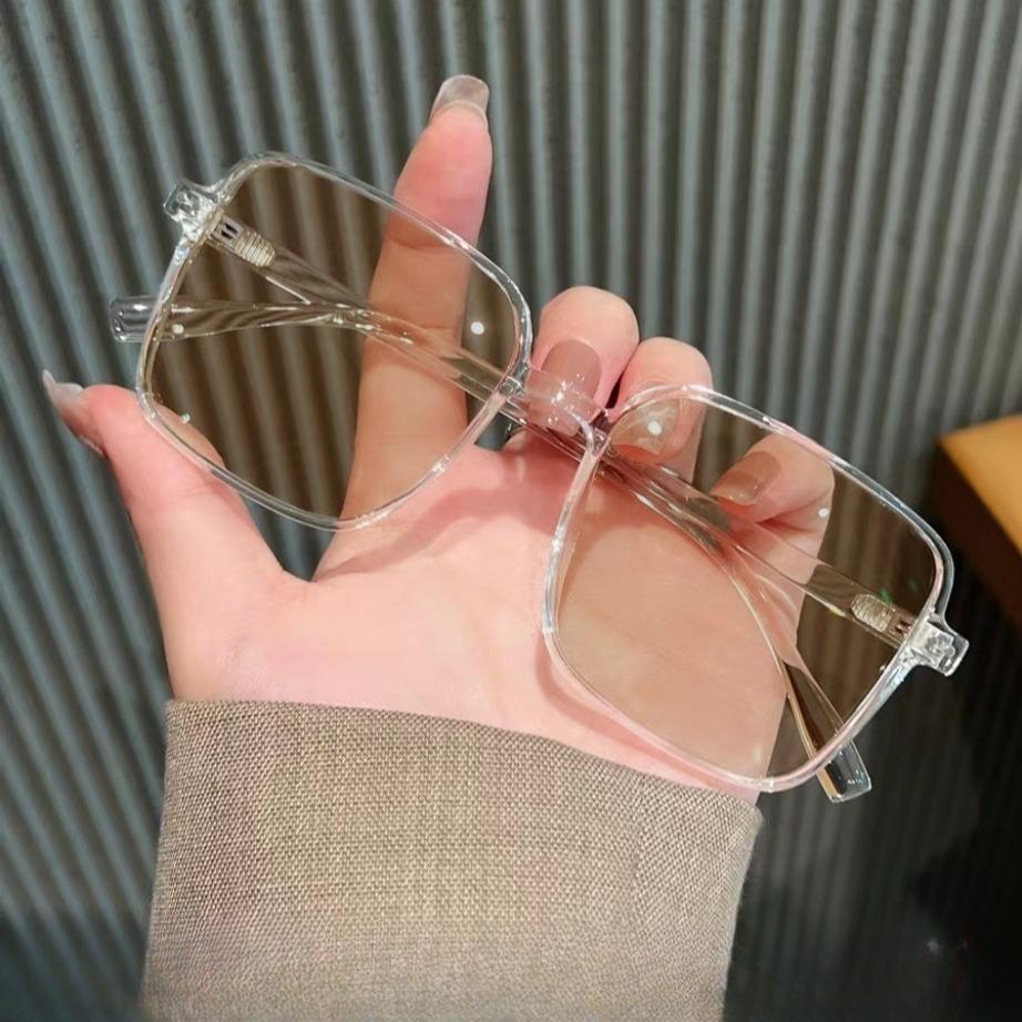 

Новая фотохромная антисиняя коробка для очков для близорукости с плоским зеркалом показывает студенческие очки для близорукости Лептина Яна. -400