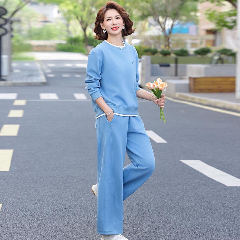 Mom's Stylish Spring Sports Set: Youthful Faux Two-Piece Hoodie & Wide-Leg Pants for Middle-Aged & Elderly Women, Loose Fit.