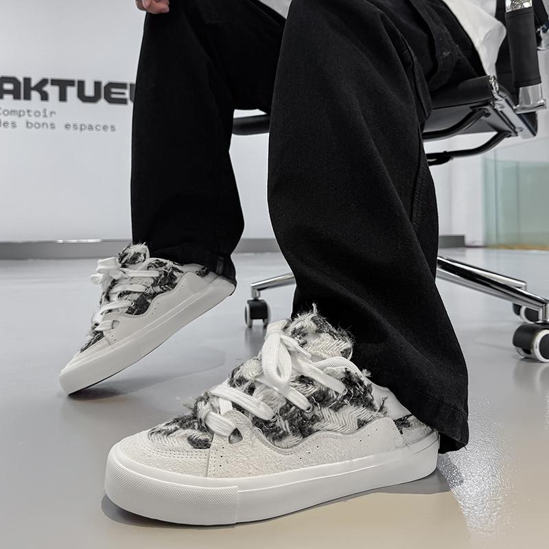 Four Season Couple Fashionable Casual Board Shoes Breathable Season Comfortable Sports Shoes Lightweight Fashionable Personality