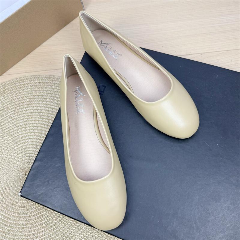 Fashion Flat Shoes for Women 2025 Spring and Autumn Casual Anti Slip Round Toe Simple Plus Size Women's Shoes 41-43  Loafers Women