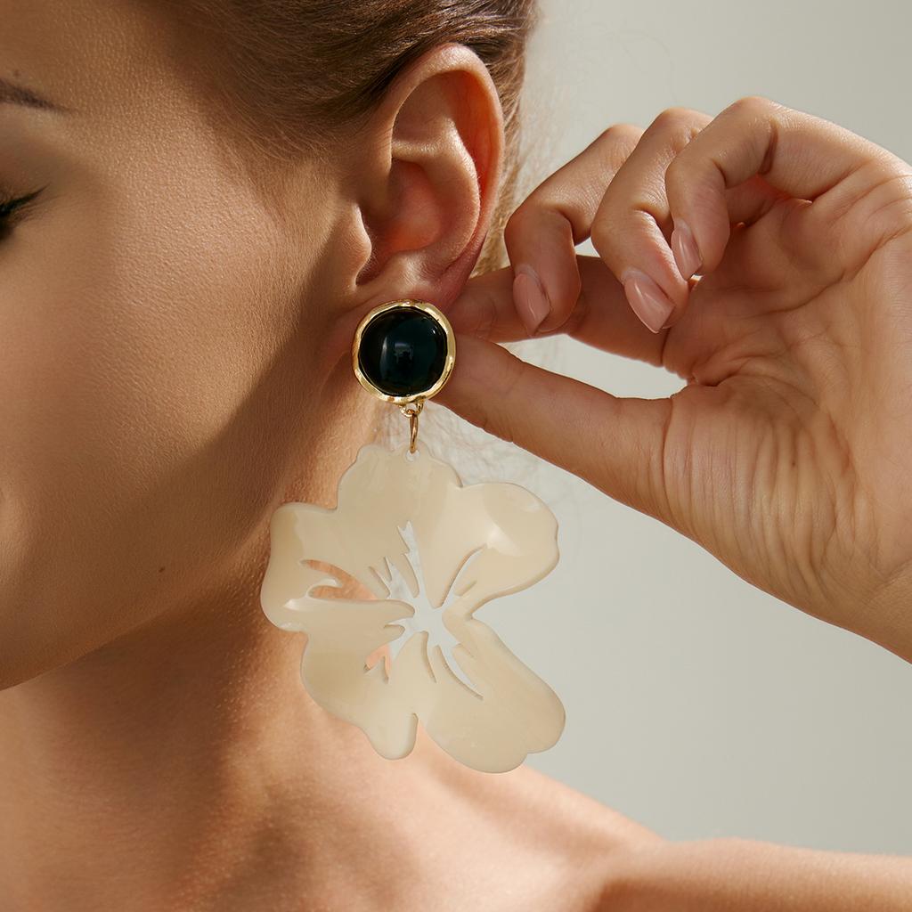 Exaggerated Acrylic Large Flower Resin Pendant Earrings for Women Fashion Jewelry Minimalist Accessories Ear Charm Jewelry