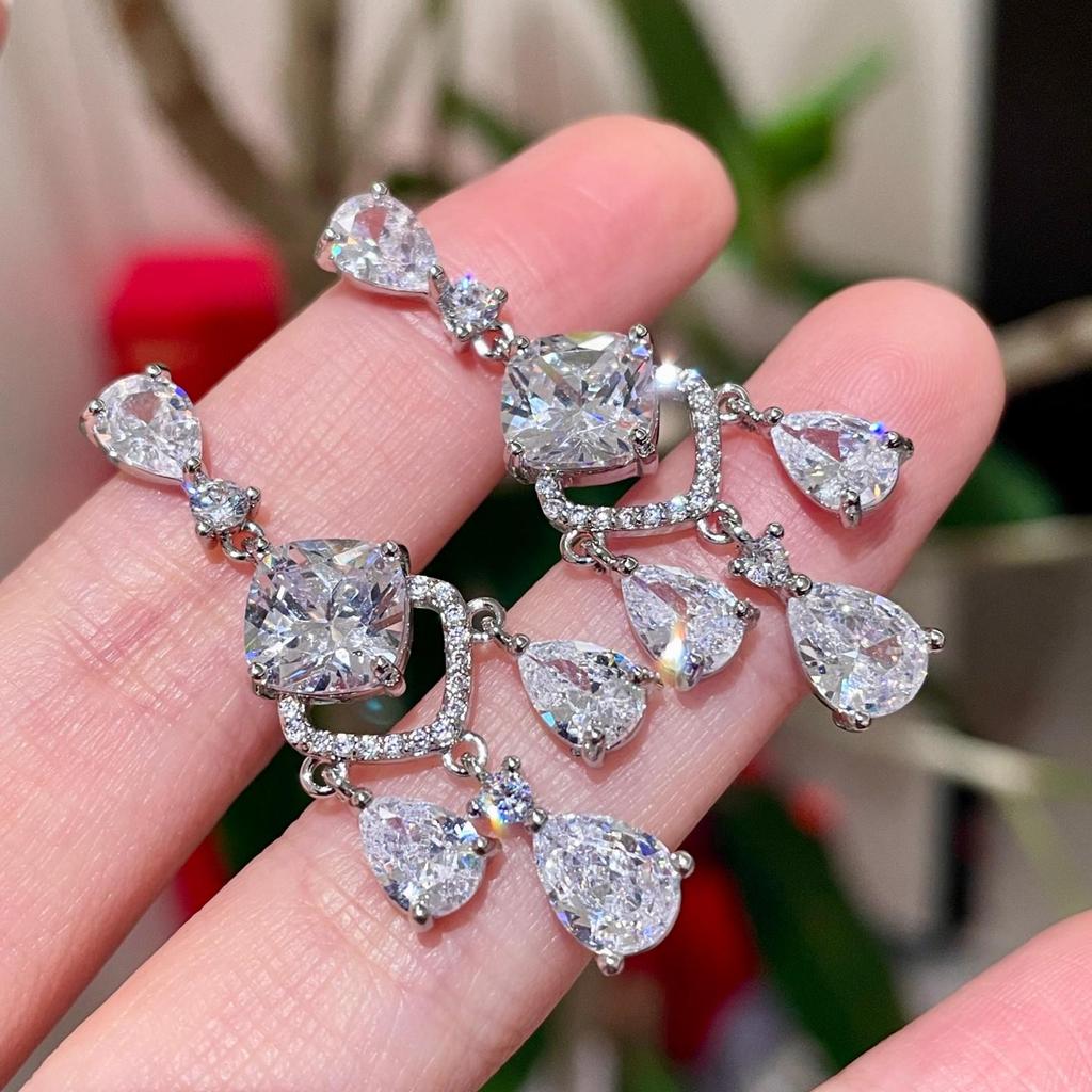 Luxury Baroque Water Drop Zirconia Earrings: Exquisite, Slimming, Long Style