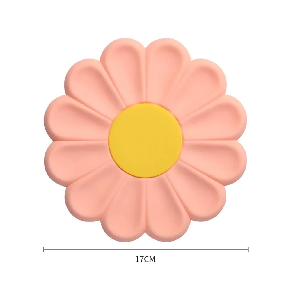 1 Pcs Daisy Shape Silicone Coaster Kitchen Table Heat Resistant Anti-scalding Mat Cup Tableware Placemat Table Decoration