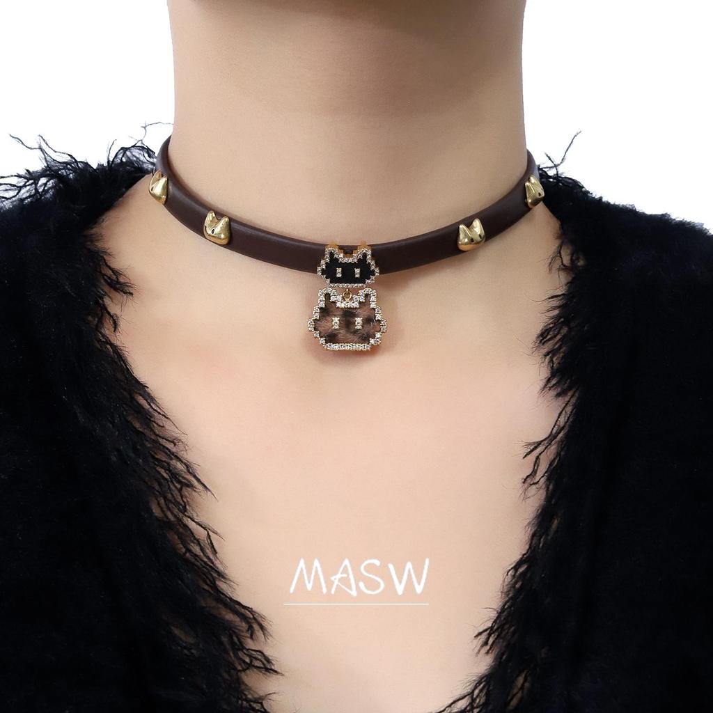 Dark Style Pentagram Leather Choker - Rivet Punk Clavicle Chain for Cool Couples and Hip Hop Trendsetters